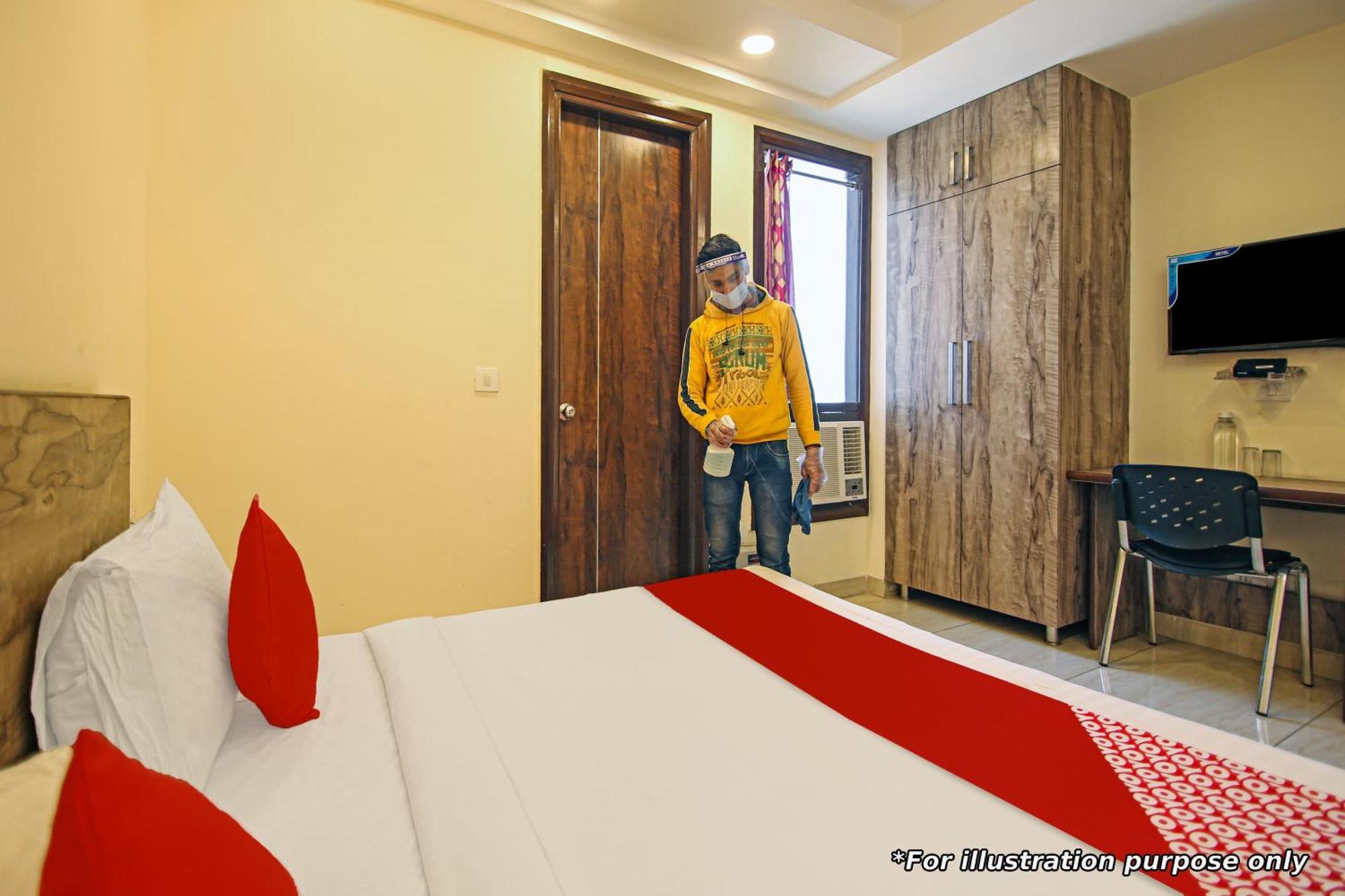 Oyo Moon Light Hotel Etah Exterior photo