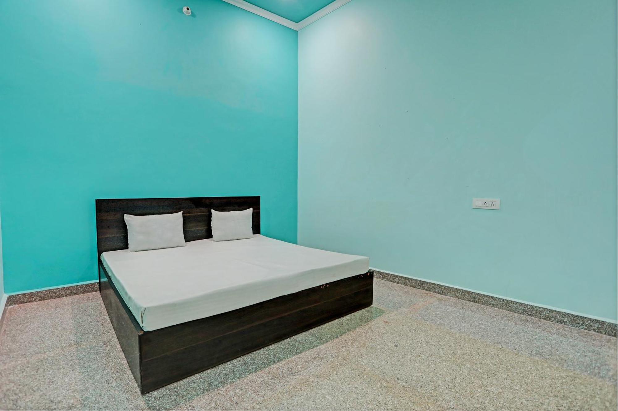 Oyo Moon Light Hotel Etah Exterior photo